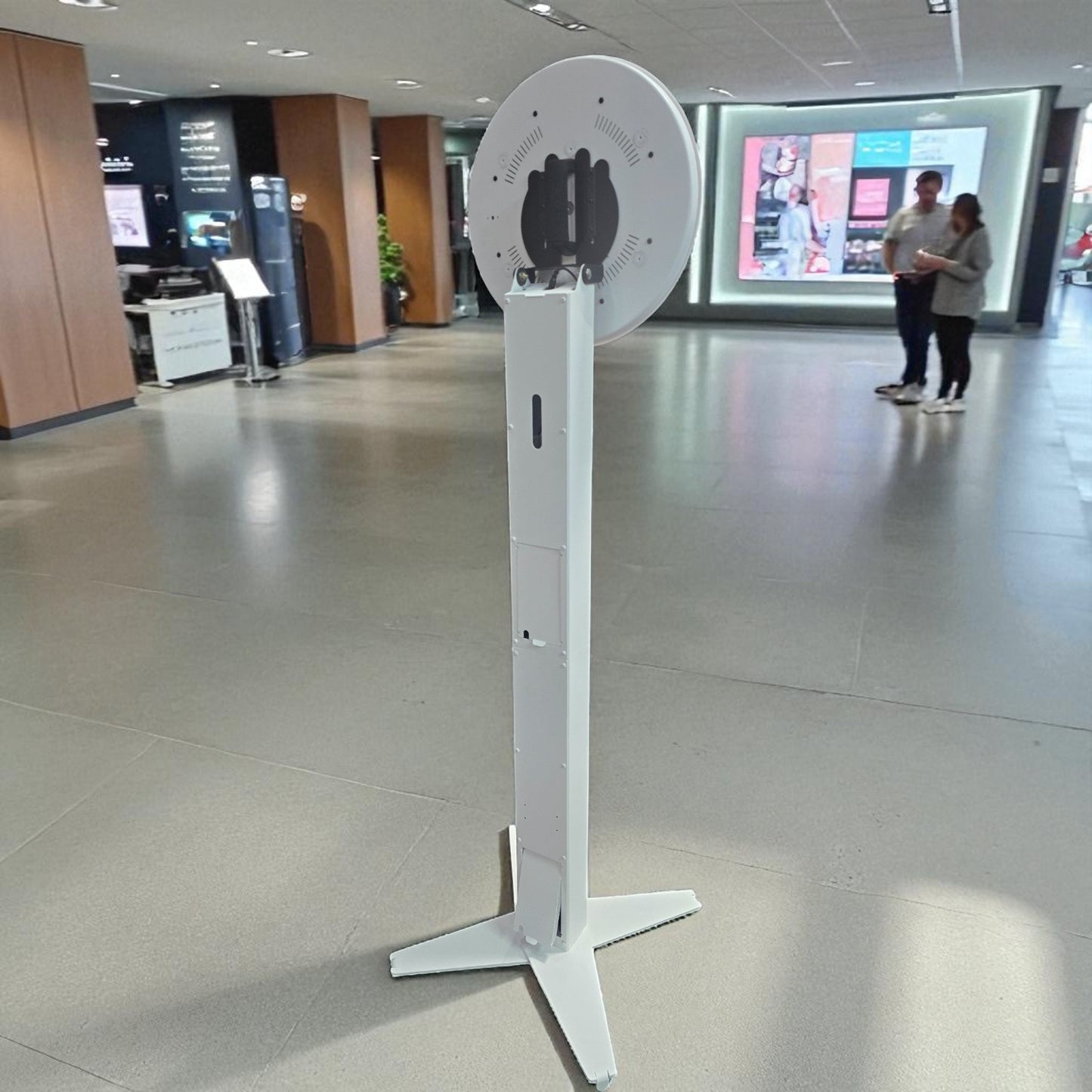 Roamer Stand by Photobooth City