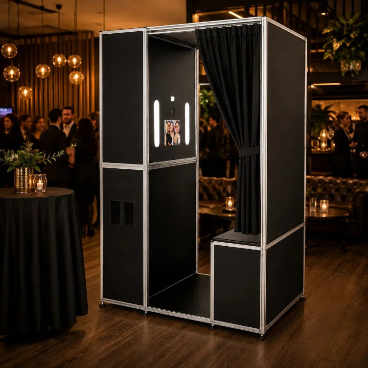 The Lounge iPad based | Vintage Enclosed Photo Booth